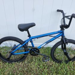 Clean Haro Mid School 20 Inch Wheel Bmx Bike