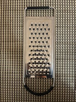 Handheld Cheese Grater 