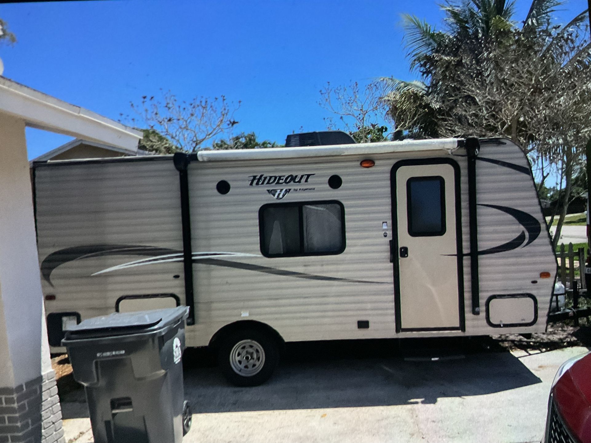 2017 Keystone 185LHS