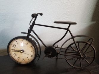 Vintage home decor Bicycle standing clock