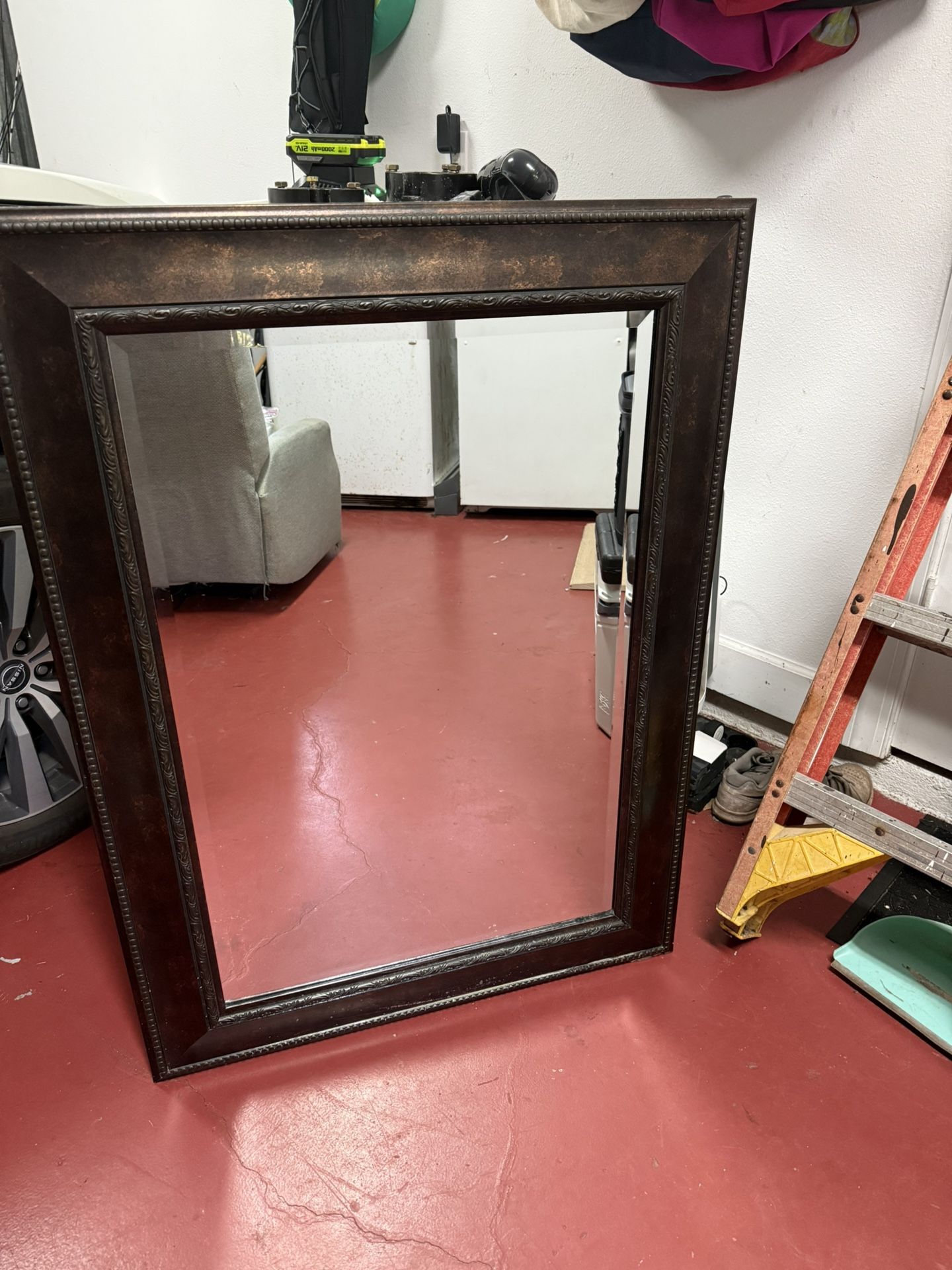 Beautiful Mirror 32’x 45’  Color Brown with Bronze