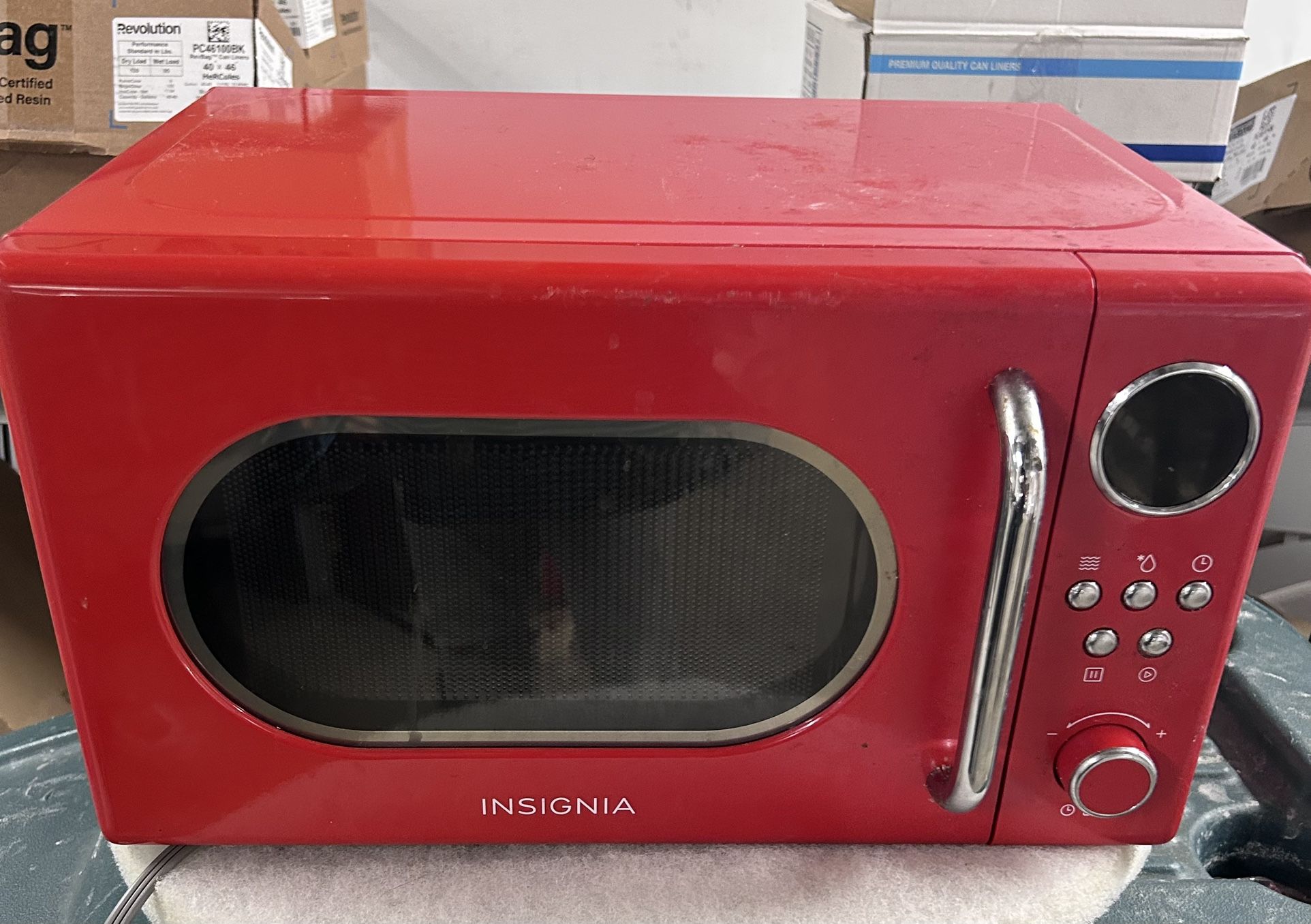 Small Microwave - I CAN DELIVER