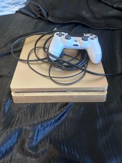PS4 gold edition