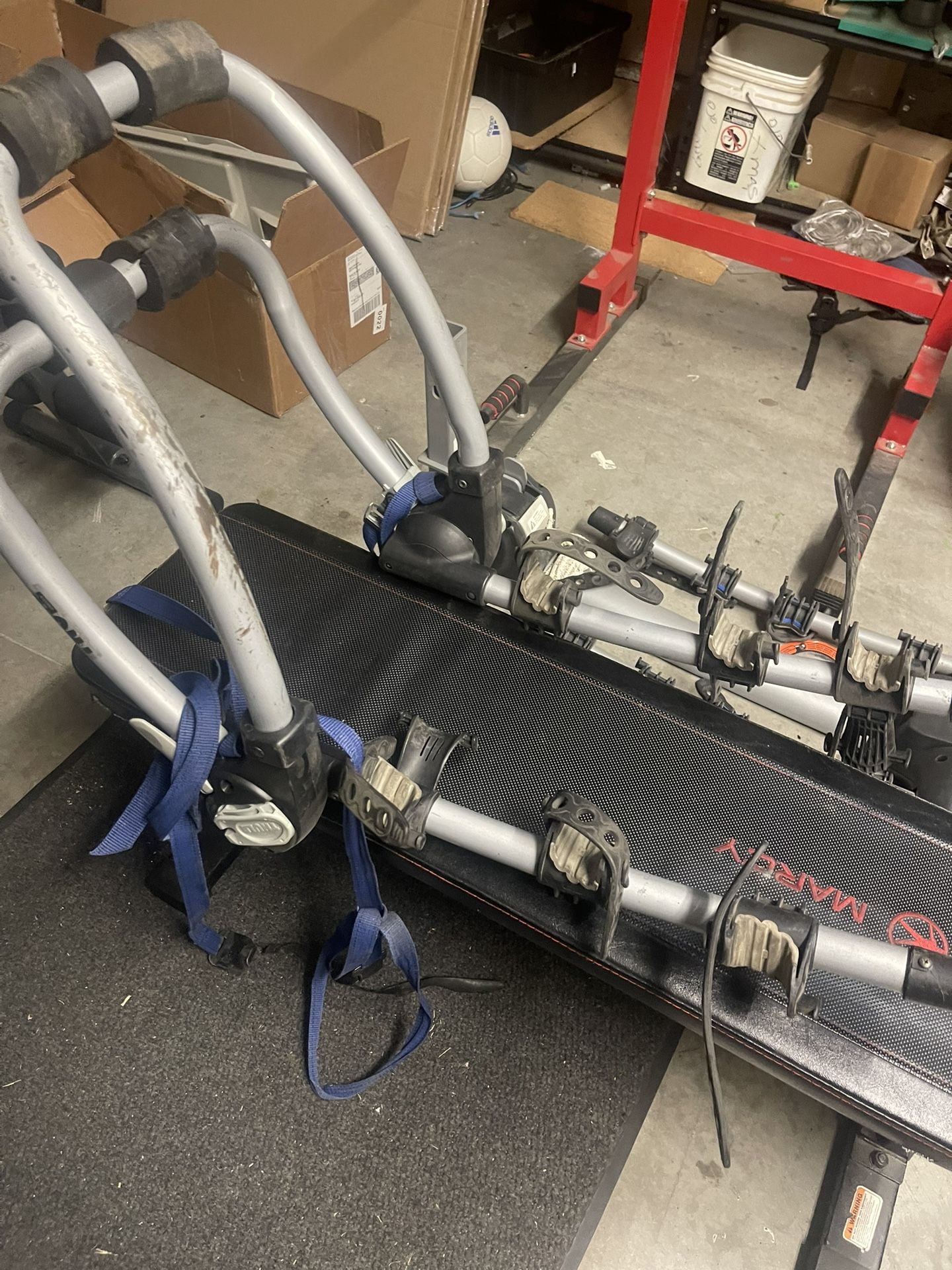 Thule Gateway 3-bike trunk rack