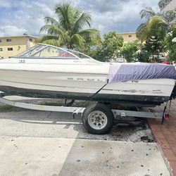 Capri Bayliner Boat 