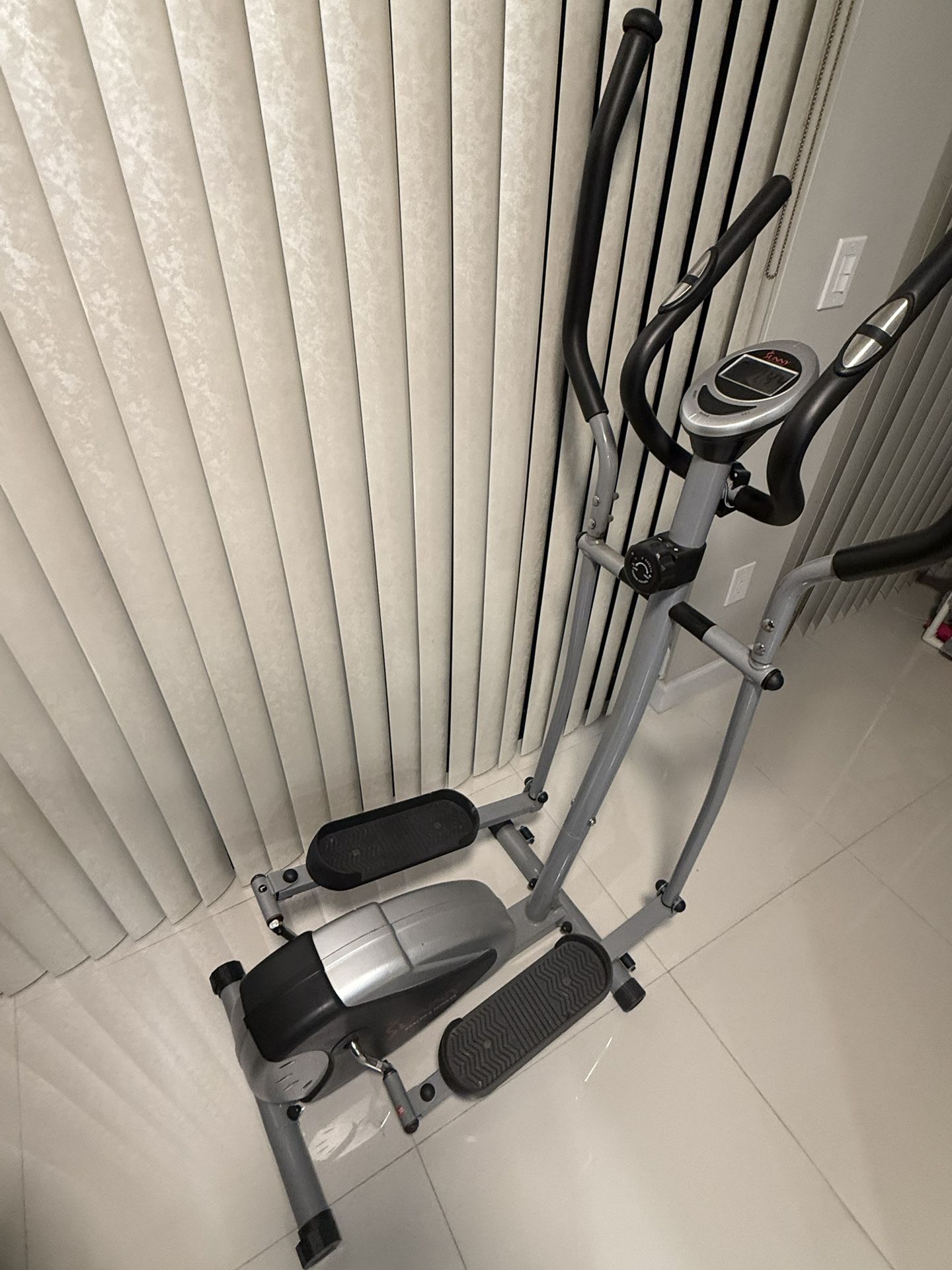 Sunny Elliptical Machine 