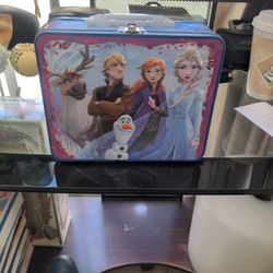Disney Frozen Metal Tin Lunch Box.