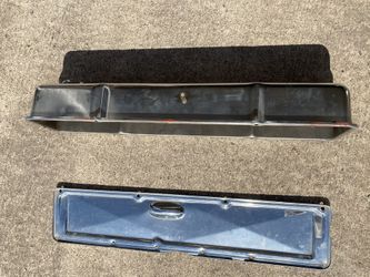 Chevrolet 235 straight-6 engine. Valve Cover and Side Cover.