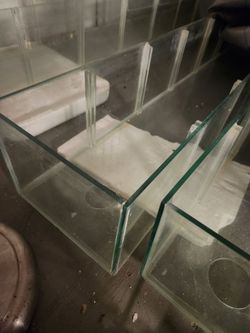 AQUARIUM  CUBICLES