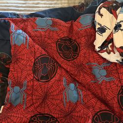 Twin Size Spider-Man Sheet set And Reversible Comforter 