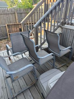 Pick up Tinley park sitting In driveway  easy loading Must pick up. F