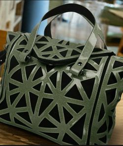 Geometric Lattice Purse