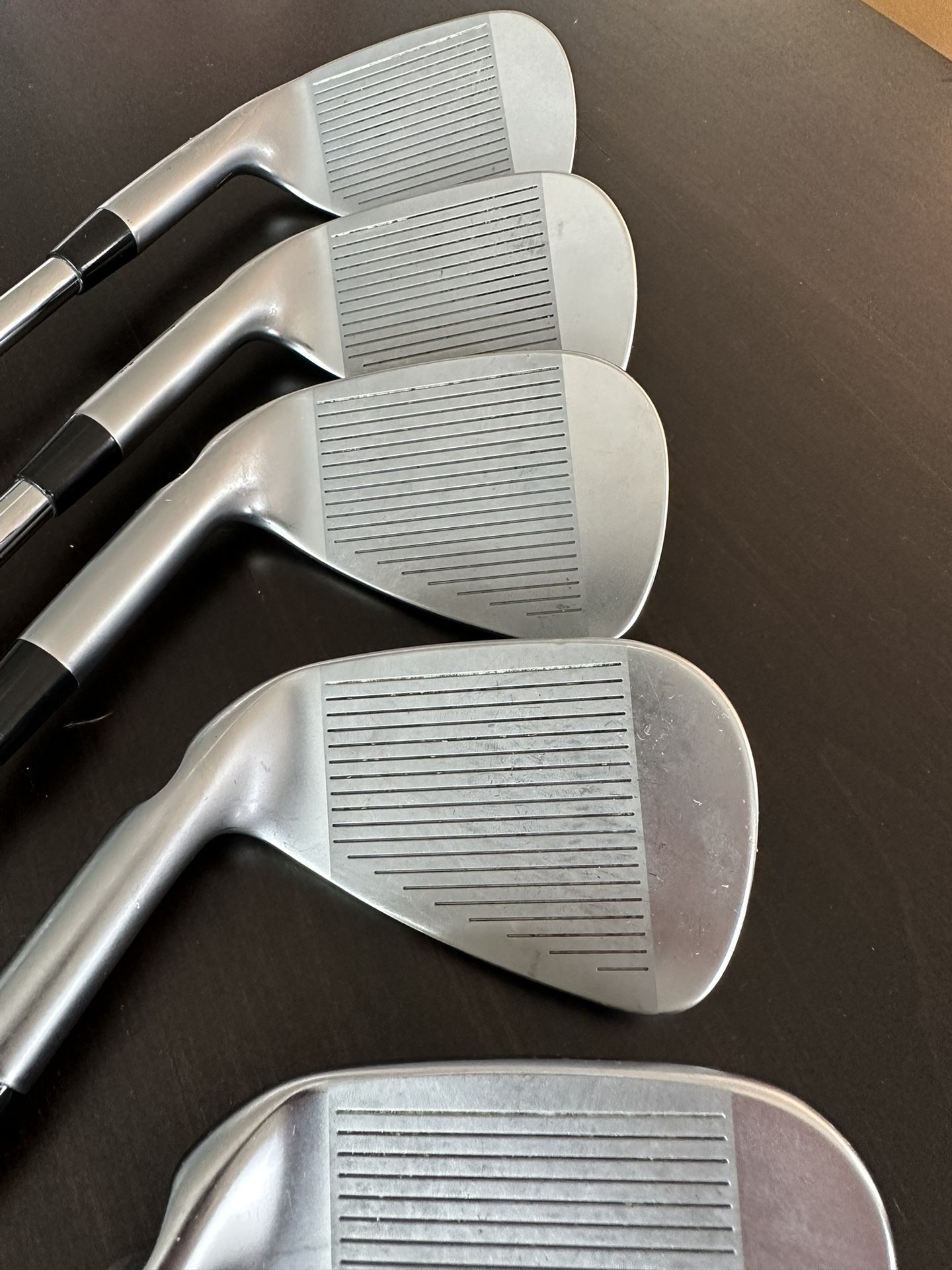 Ping i525 Used Irons (7 Clubs, Gap Wedge5 Iron, Green Dot And Stuff