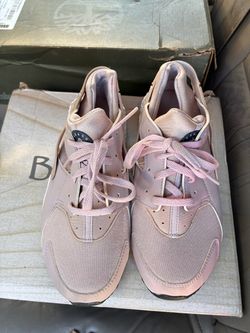 Nike Air Huarache Pink Sneakers