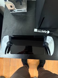 Play station Q