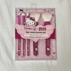 Brand New Hello Kitty Makeup Brush Set