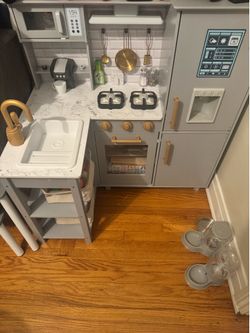 Kids kitchen toy