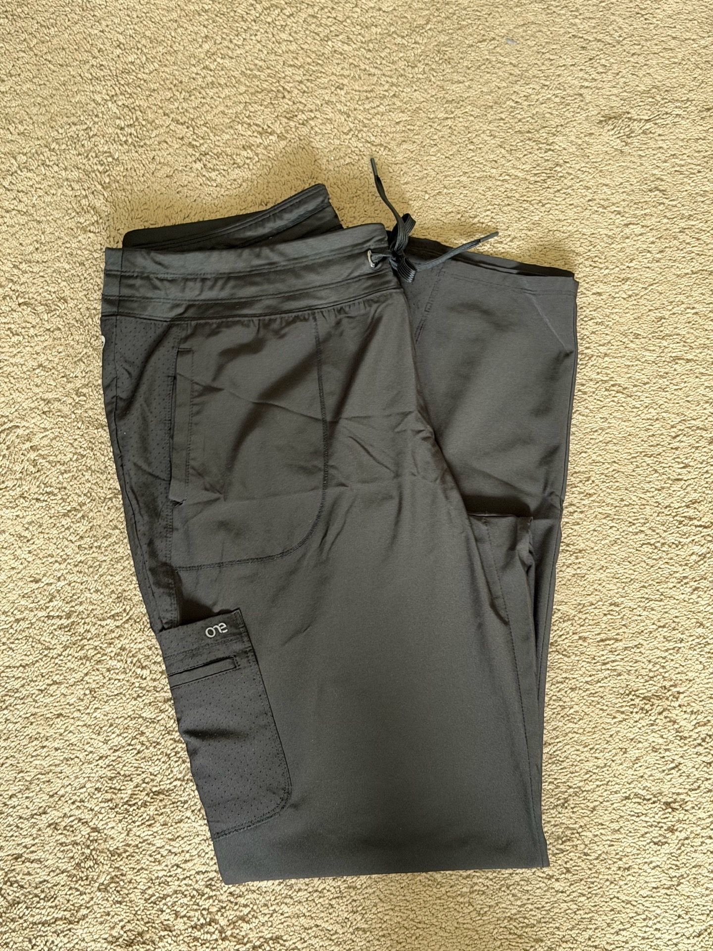 Barco One Top and bottom Scrubs