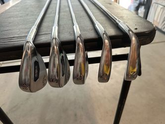 Callaway Rogue ST Pro iron set includes 7, 8, 9, Pitching Wedge, and 48-degree Approach Wedge. These clubs have Mitsubishi Chemical Tensei AV Series 6
