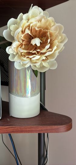 Flower vase