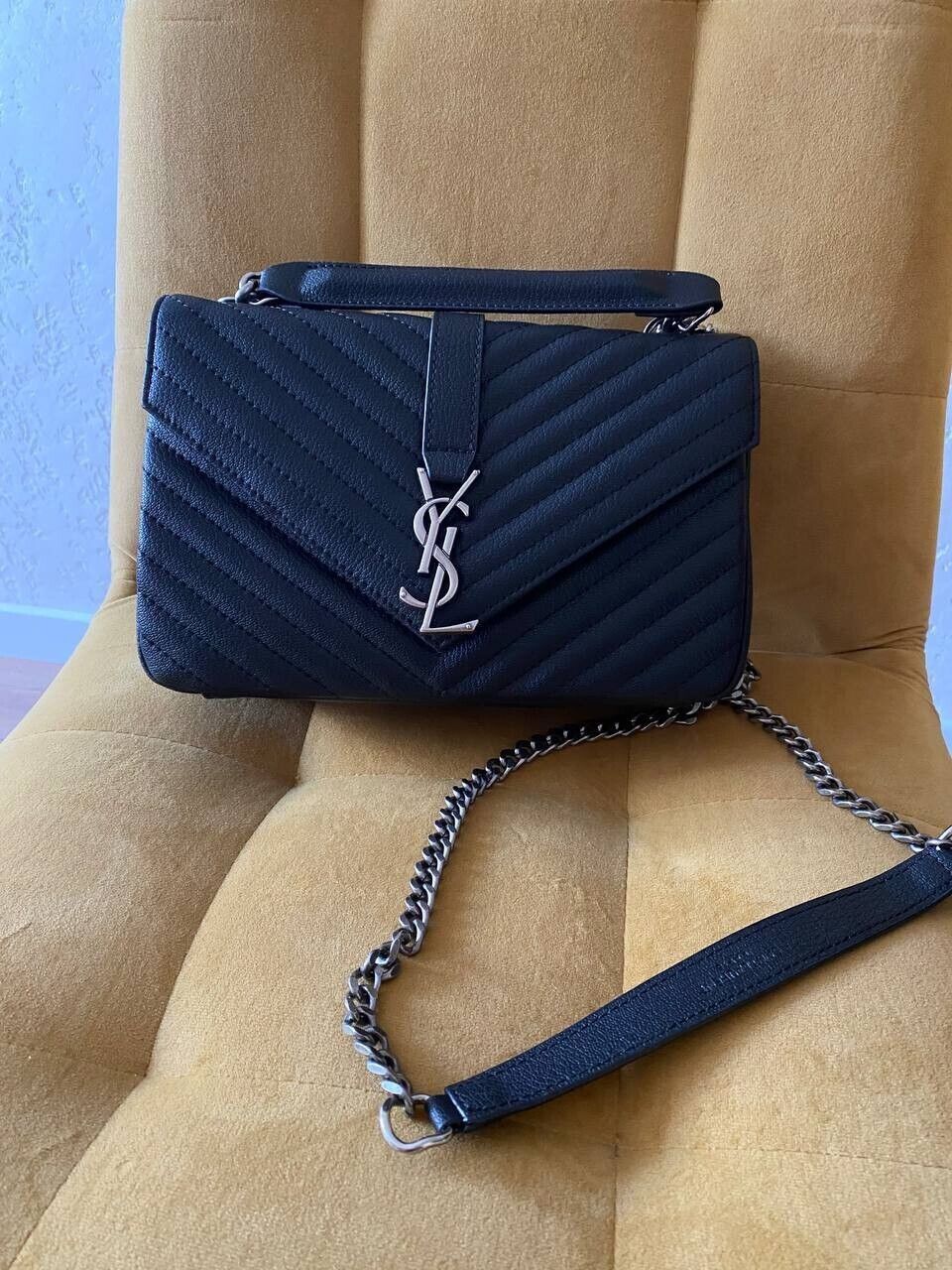 Saint Laurent Pre-owned Leather Cross Body Bag