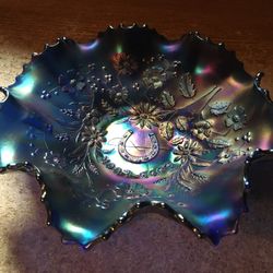 Northwood Carnival Glass Good Luck Horseshoe Amethyst Ruffled Bowl