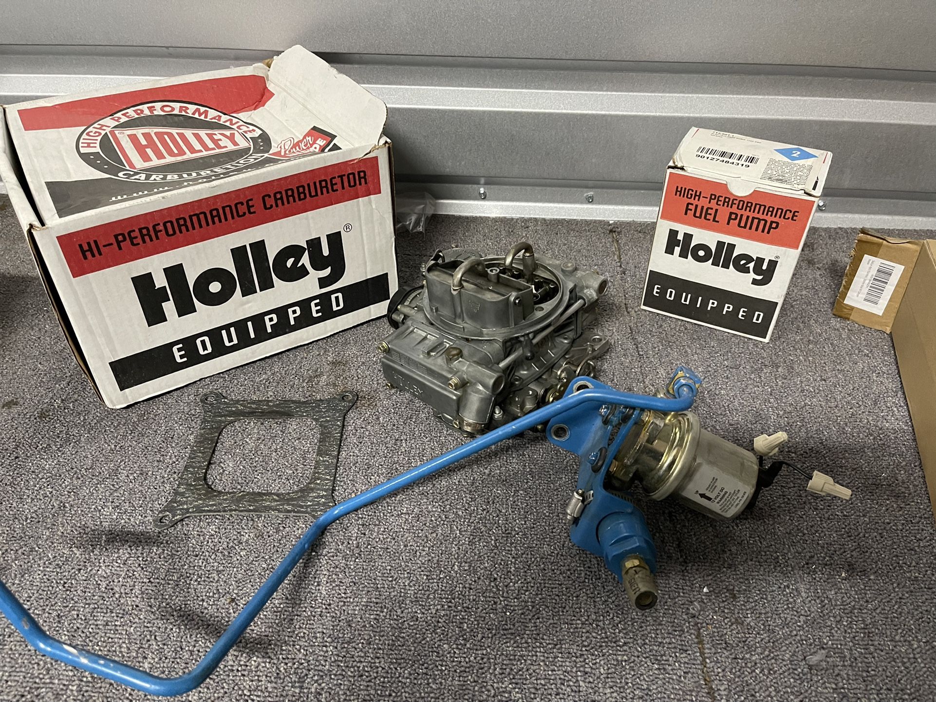 Holly Marine 4150 600 Cfm With Fuel Pump And Fu Rail