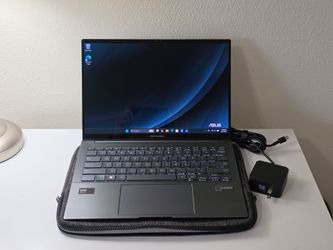 ASUS Zenbook 14 OLED Touch - Core Ultra 7 / 16GB / 1TB