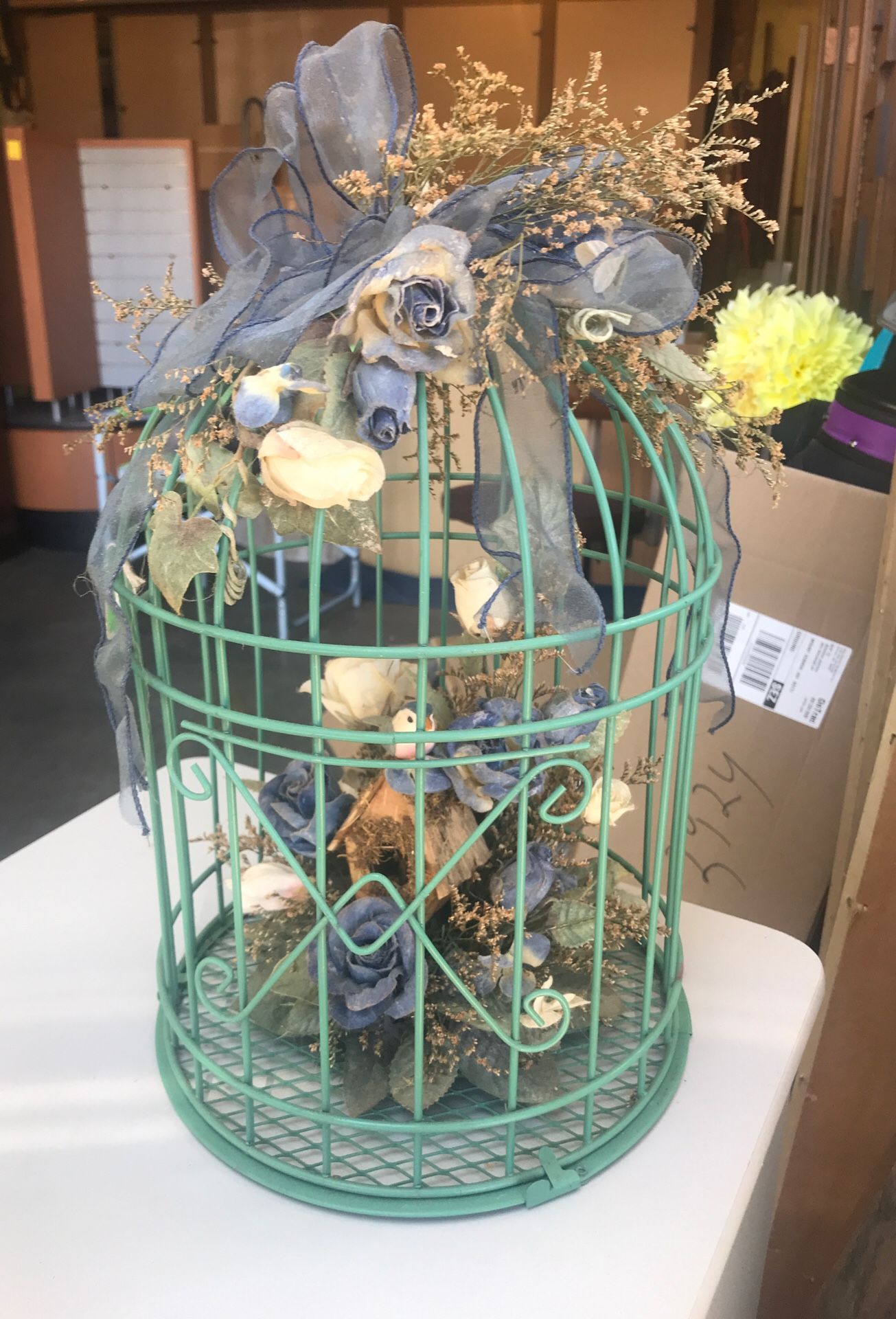 Decorative bird cage