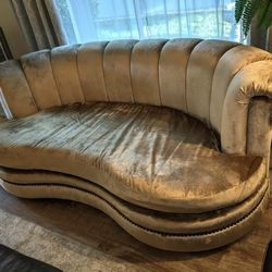 Absolutely Gorgeous Sofa Vintage 