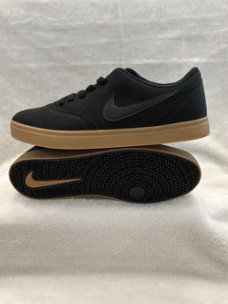 Nike SB Check Canvas Skate Shoes 7Y/8.5W