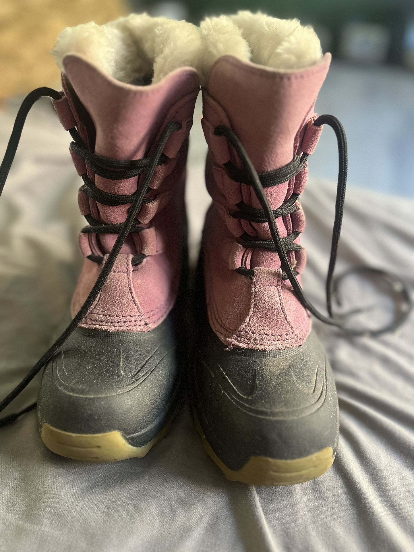 Kids Size 2 Snow Boot