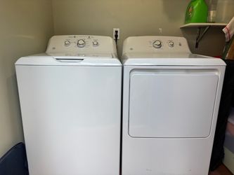 GE Washer & Dryer (gas) Matching, Under 2 Years Old