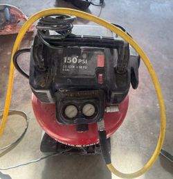PORTER-CABLE 6-Gallon 150 PSI Air Compressor with Hose