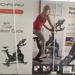 ProForm 500 SPX Indoor Cycle with Interchangeable Racing Seat