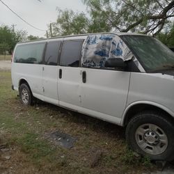 2005 Chevy Express 3500