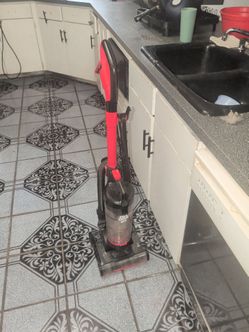 Dirt devil corded vacuum cleaner