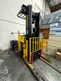 Hyster Reach Forklift
