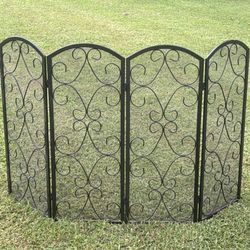 Smith & Hawken 4 Panels Decorative Scroll Fireplace Screen