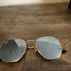 Silver Reflective Ray-Ban Sunglasses