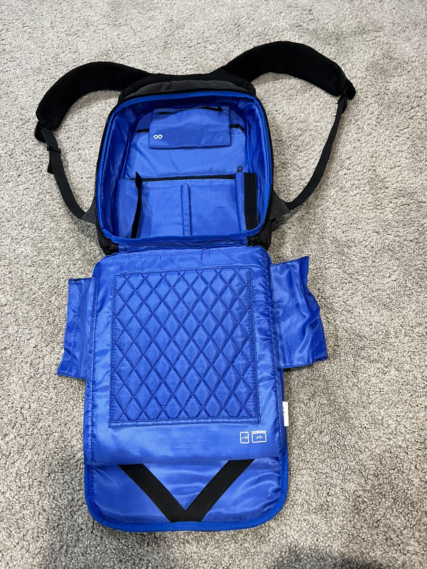 like new outjoy 15" laptop backpack