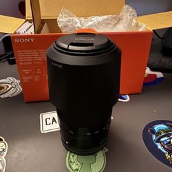 Sony 55-210mm f/4.5-6.3 E OSS Lens