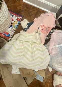 Whole Bag Of Name Brand girls Clothes