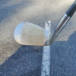 Spalding 9 Iron
