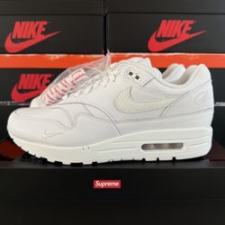 DS Nike Air Max 1 Supreme White Size 8.5