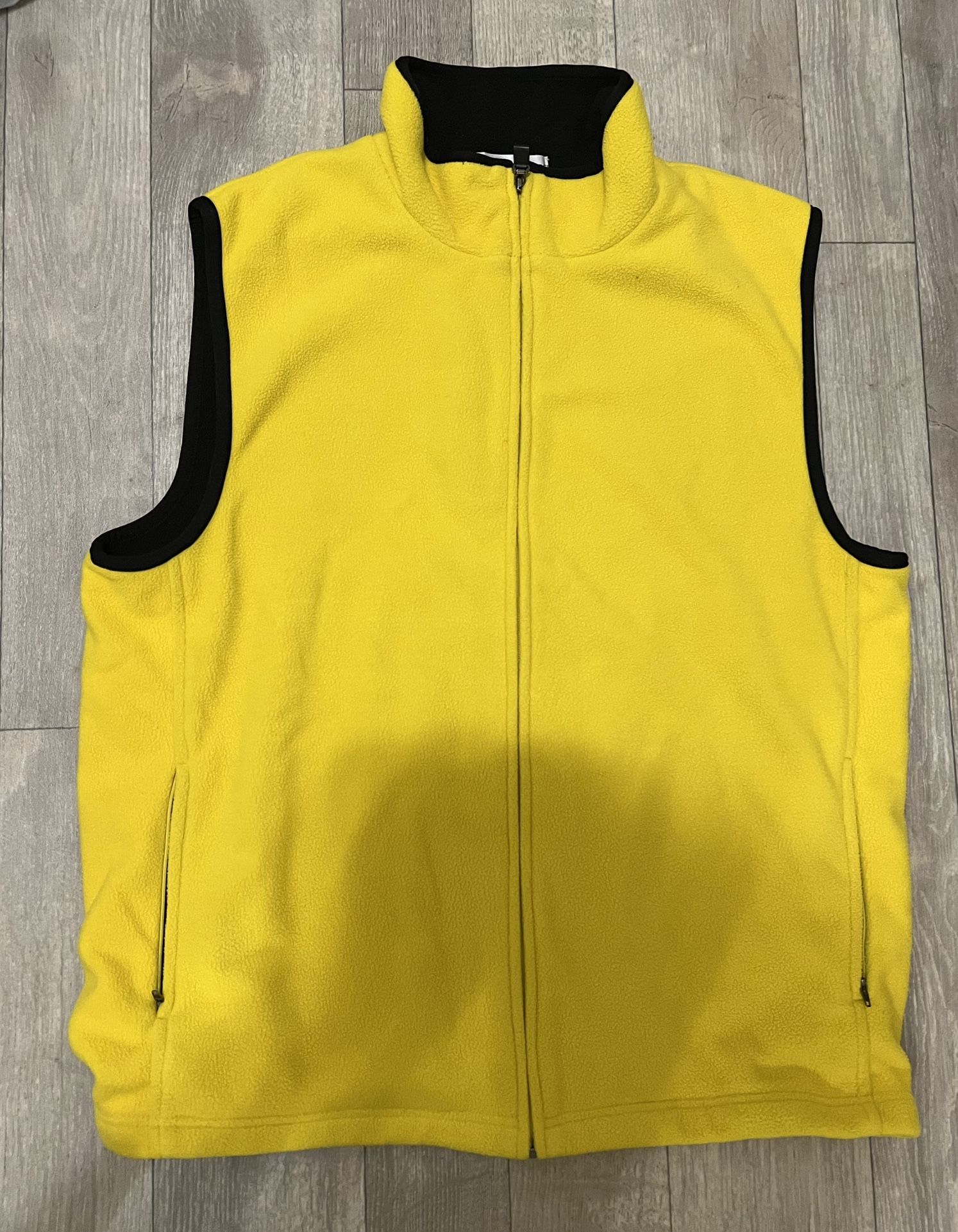 Winners Sports Gear Men’s Size L Sleeveless Full Zip Jacket Vest