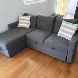 Pull-Out Couch
