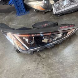 2019 - 2021 Hyundai Elantra Right Headlight 