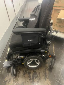 Permobil M300 Corpus HD Wheelchair 
