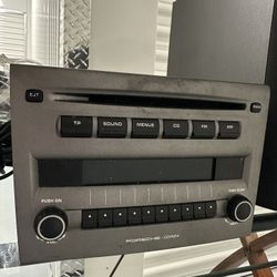 2007 Porsche boxster bose radio (screen issue)